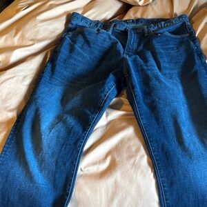 GAP Men's Classic Straight Blue Jeans